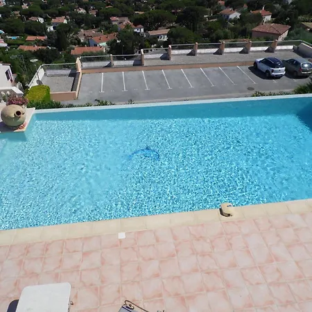 La Bastide Fleurie Rez De Piscine *