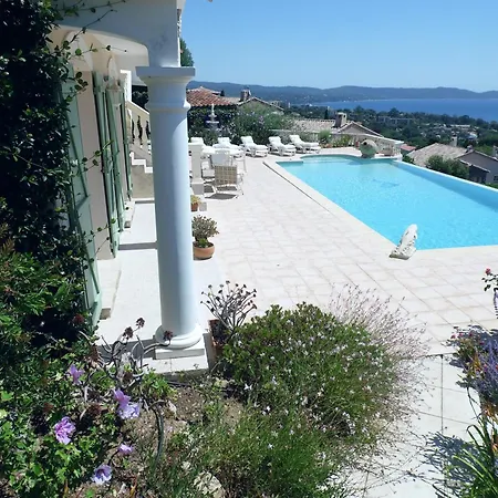 La Bastide Fleurie Rez De Piscine Διαμέρισμα Cavalaire-sur-Mer
